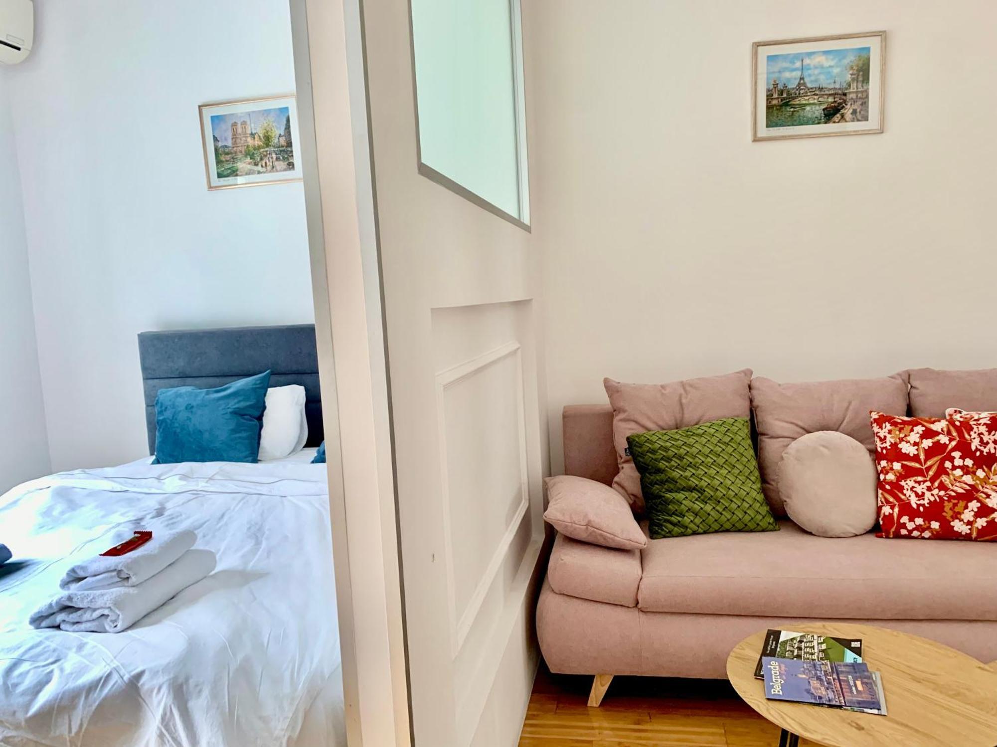 City Center Crown Apartment ベオグラード エクステリア 写真