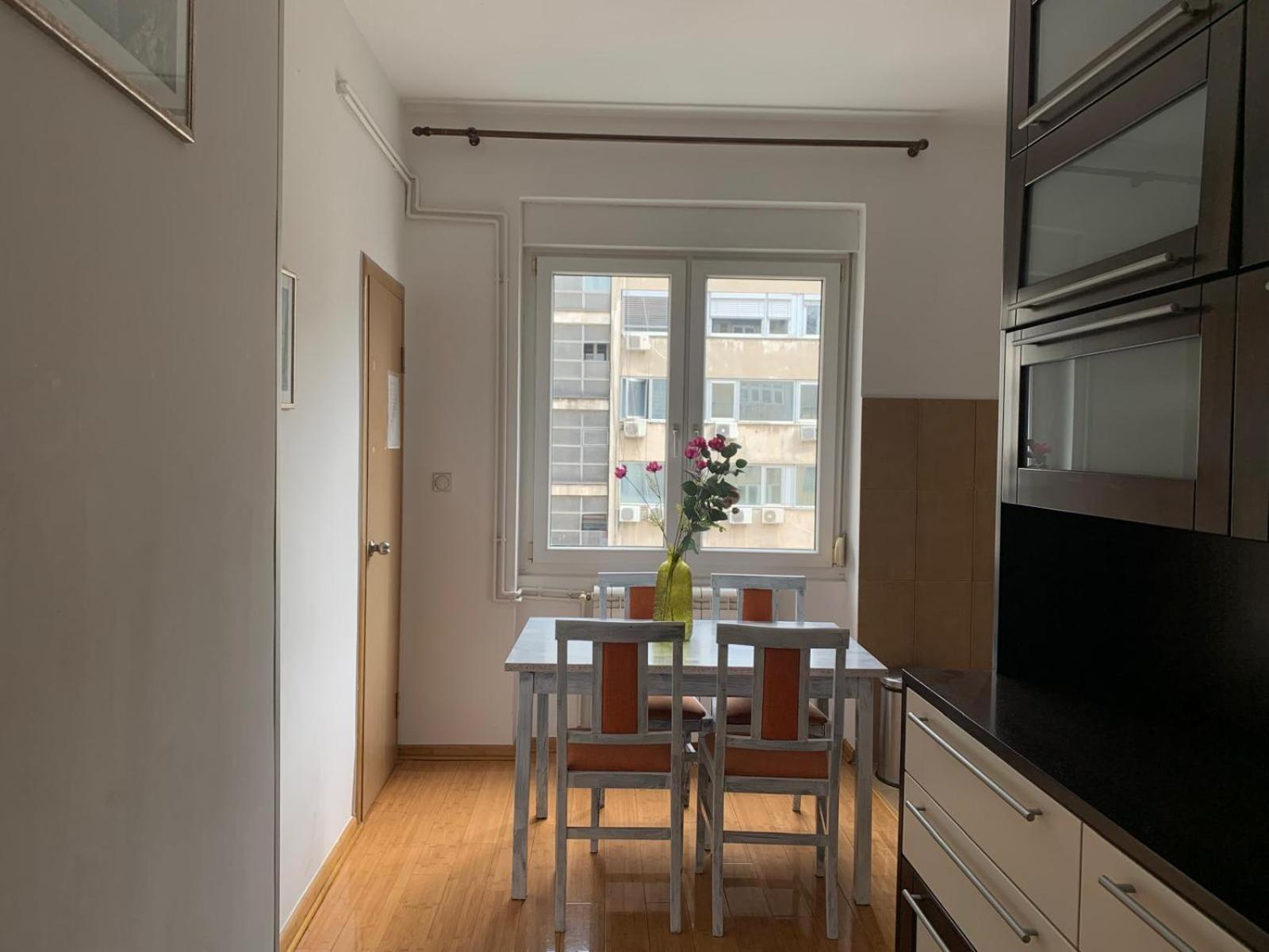 City Center Crown Apartment ベオグラード エクステリア 写真